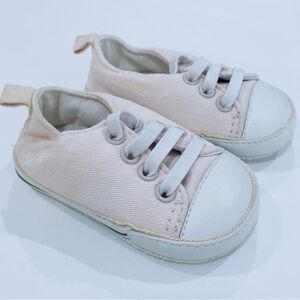 baby shoes in light pink by old navy sneakers 3-6months possibly size 3 shoe